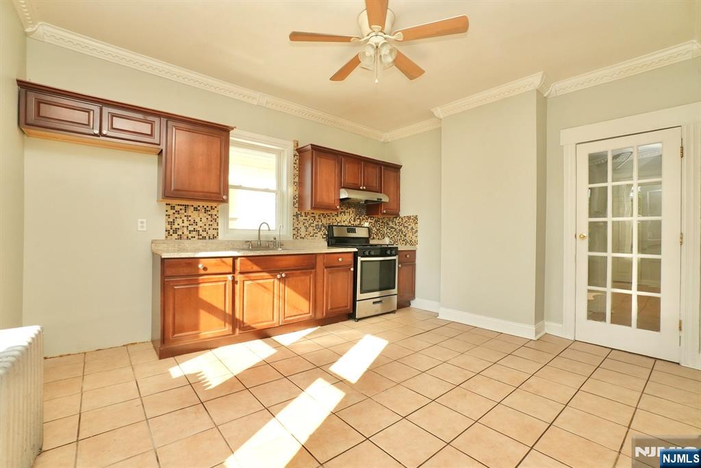 83 Berkeley Avenue — photo 15