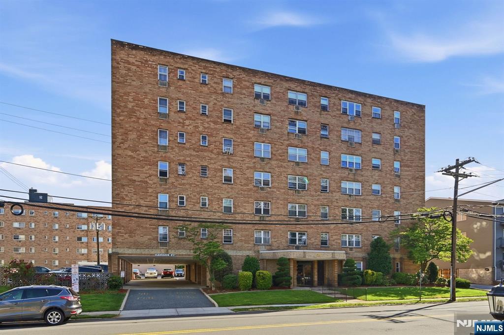 25 Jefferson Street 2F - Photo 3