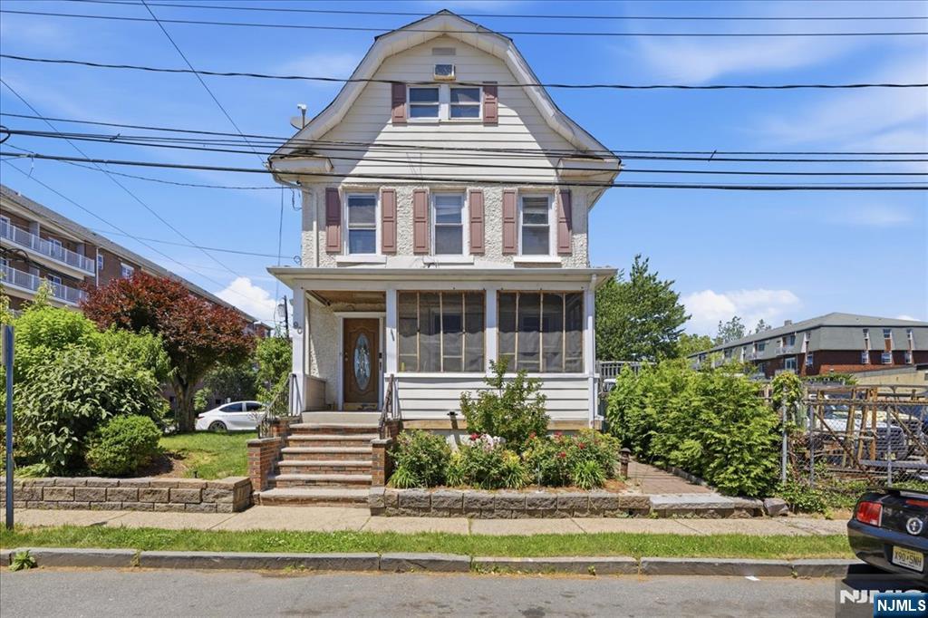 90 Dewitt Place 2 - Photo 1