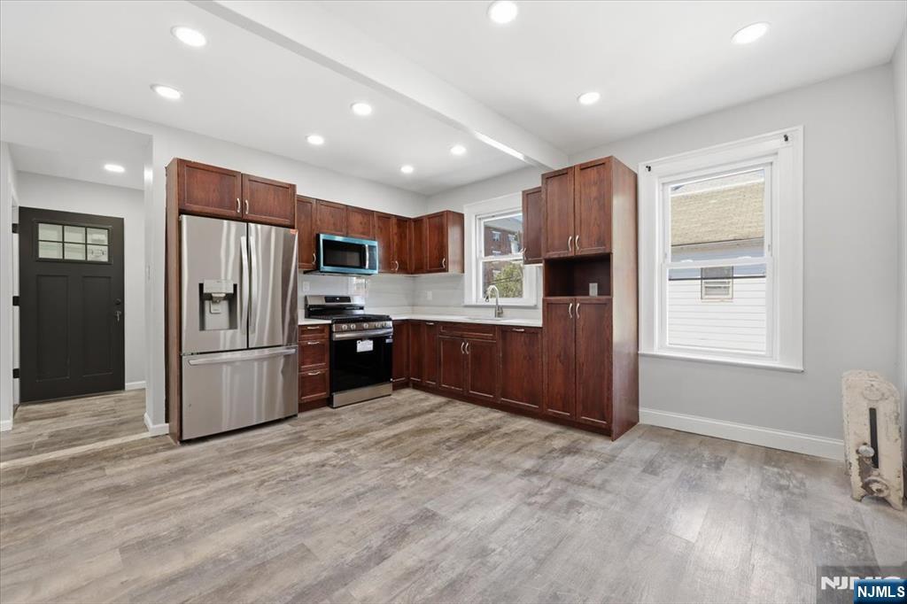 90 Dewitt Place 2 - Photo 5