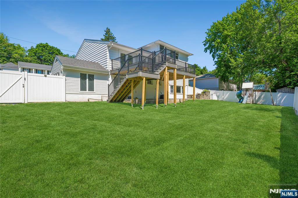 13 Munsey Road — photo 47