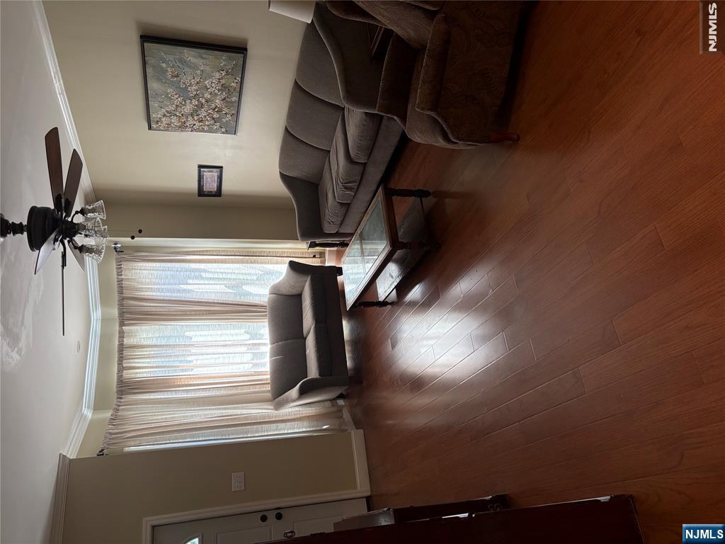 400 Summer Avenue - Photo 2