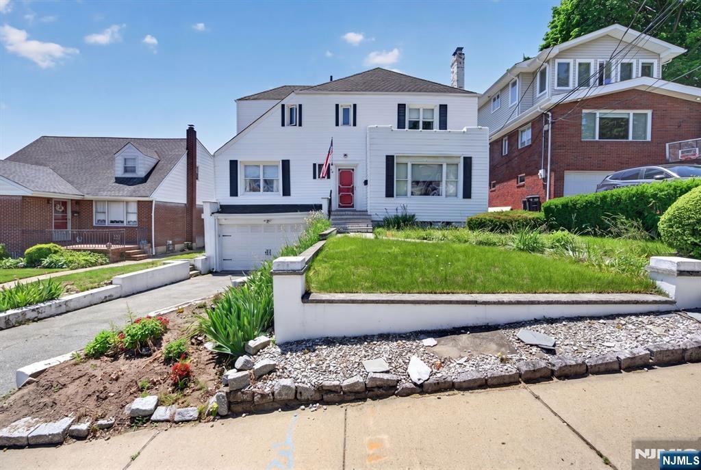 25 Cresthill Avenue - Photo 1