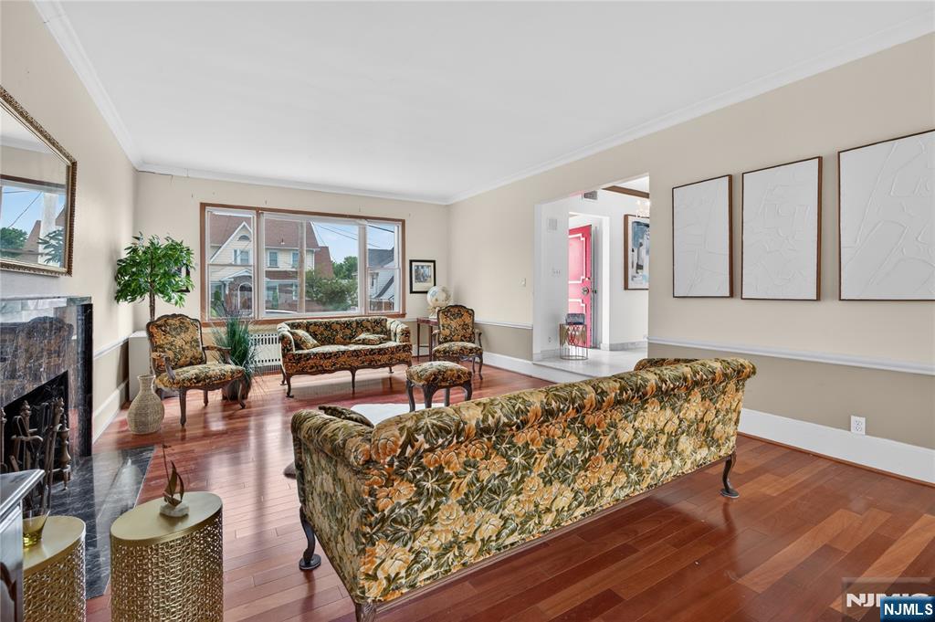25 Cresthill Avenue - Photo 2