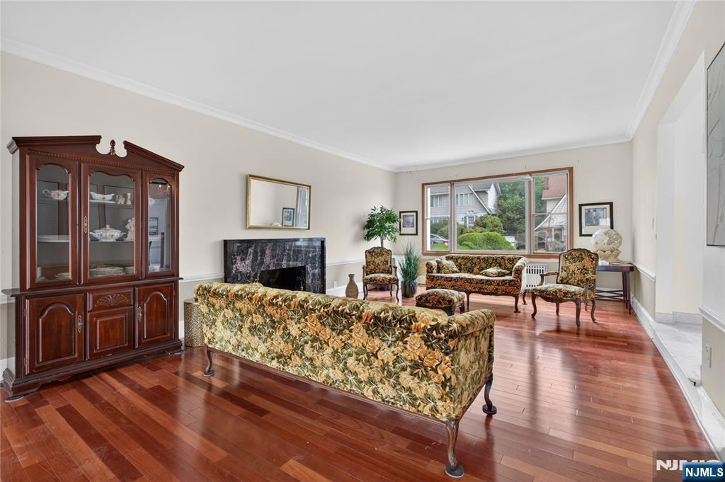25 Cresthill Avenue - Photo 3