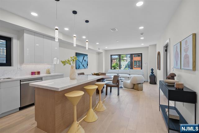 99 Van Horne Street 1 - Photo 1