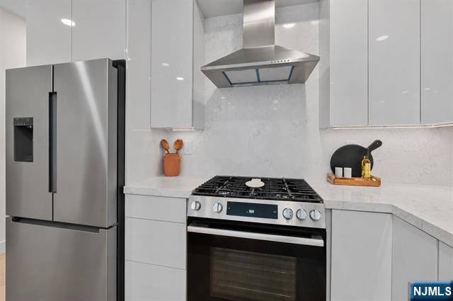 99 Van Horne Street 1 - Photo 2