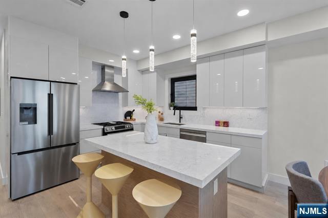 99 Van Horne Street 1 - Photo 4
