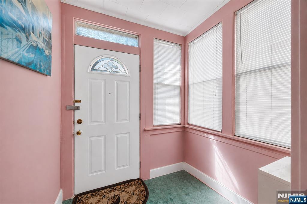 13 Sherman Place - Photo 3