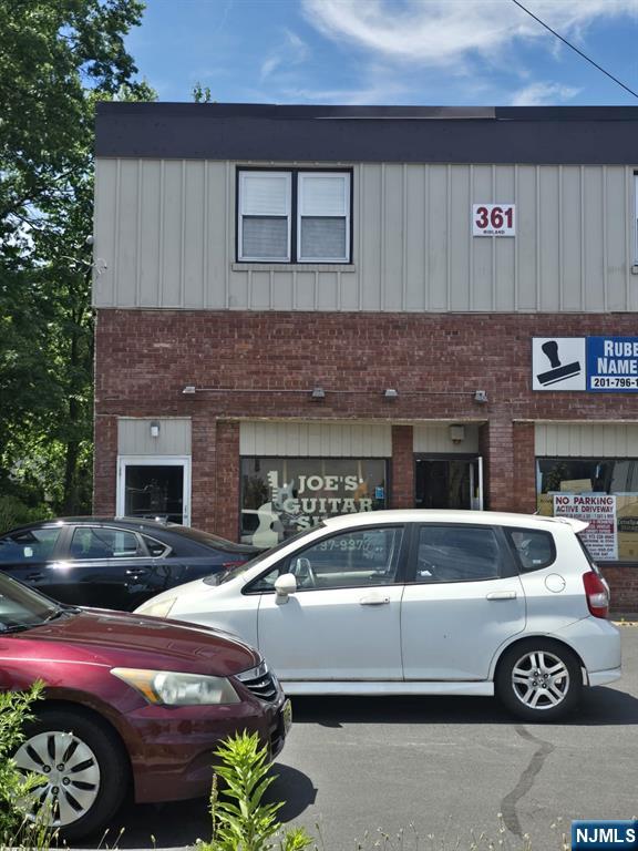 361 N Midland Avenue 2nd Floor - Photo 1