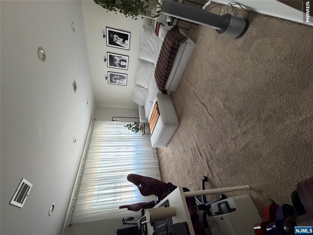 10 West Street 2 - Photo 2