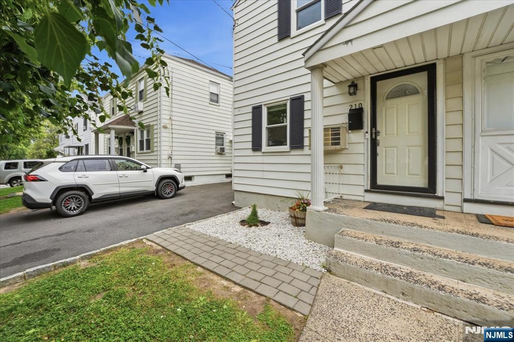 210 17th Street - Photo 3