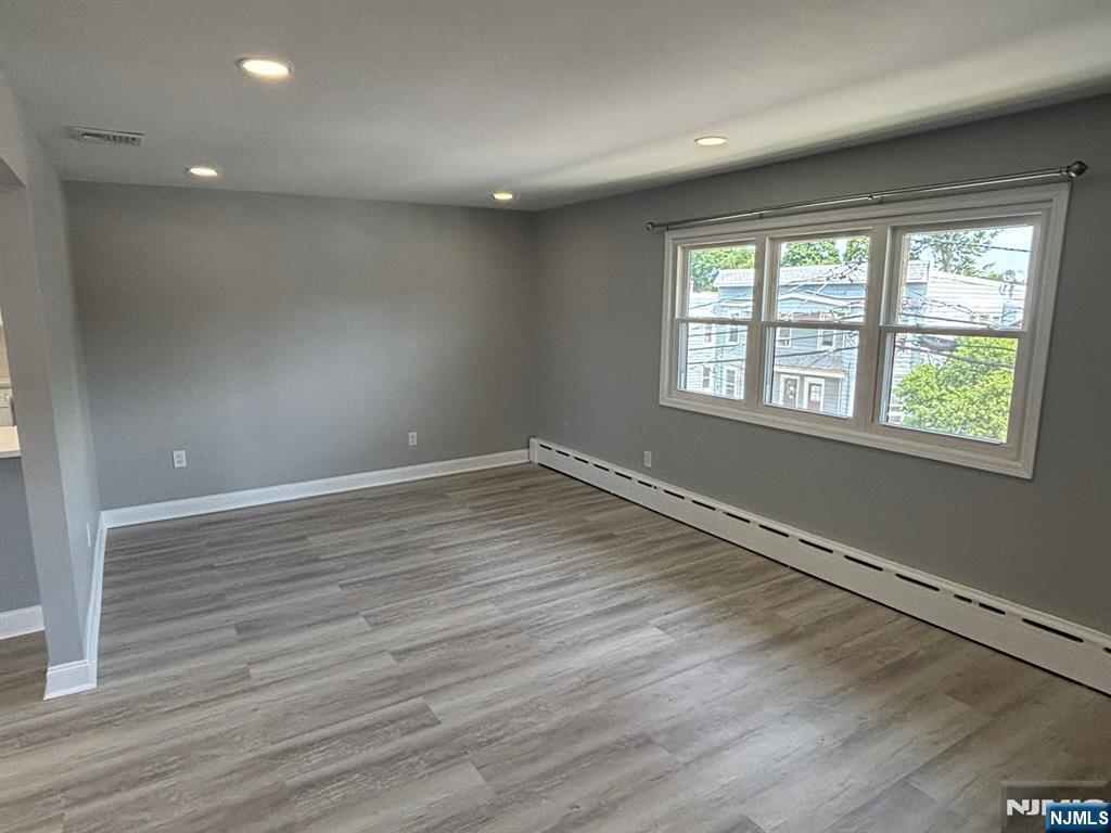 260 Court Avenue - Photo 4