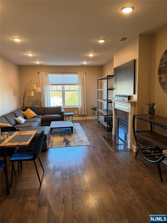 43 Elston Court 303 - Photo 1