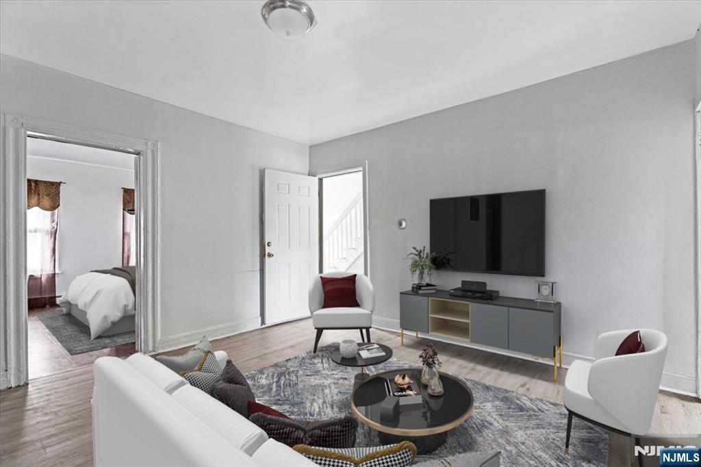 580 Hunterdon Street - Photo 2