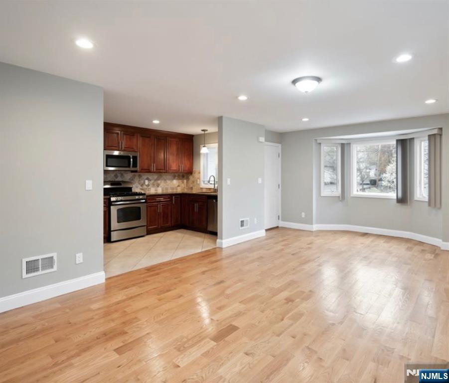 114 Grove Avenue # 1 - Photo 3