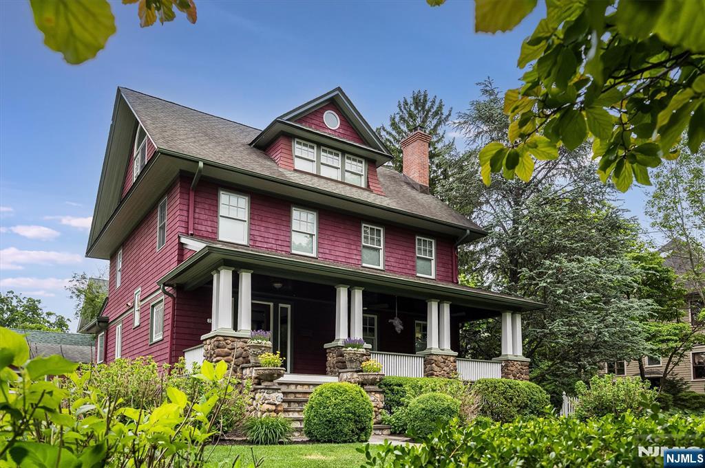 275 Highwood Avenue - Photo 1