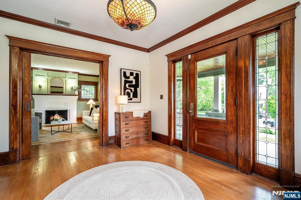 275 Highwood Avenue - Photo 5