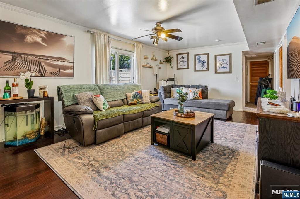 483 Forest Street 503 - Photo 2