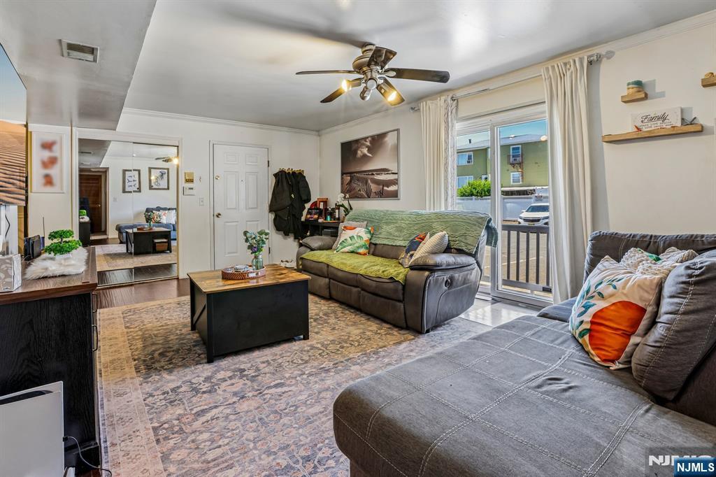 483 Forest Street 503 - Photo 5
