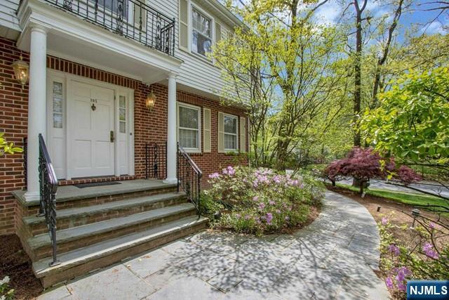 195 Elm Road - Photo 2