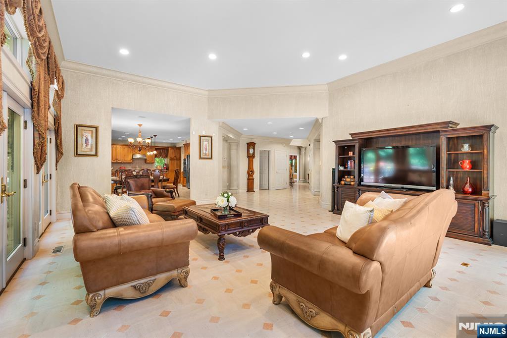 307 Daffodil Drive #T307 — photo 12