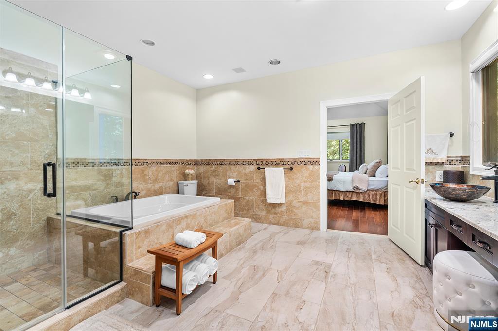 307 Daffodil Drive — photo 31