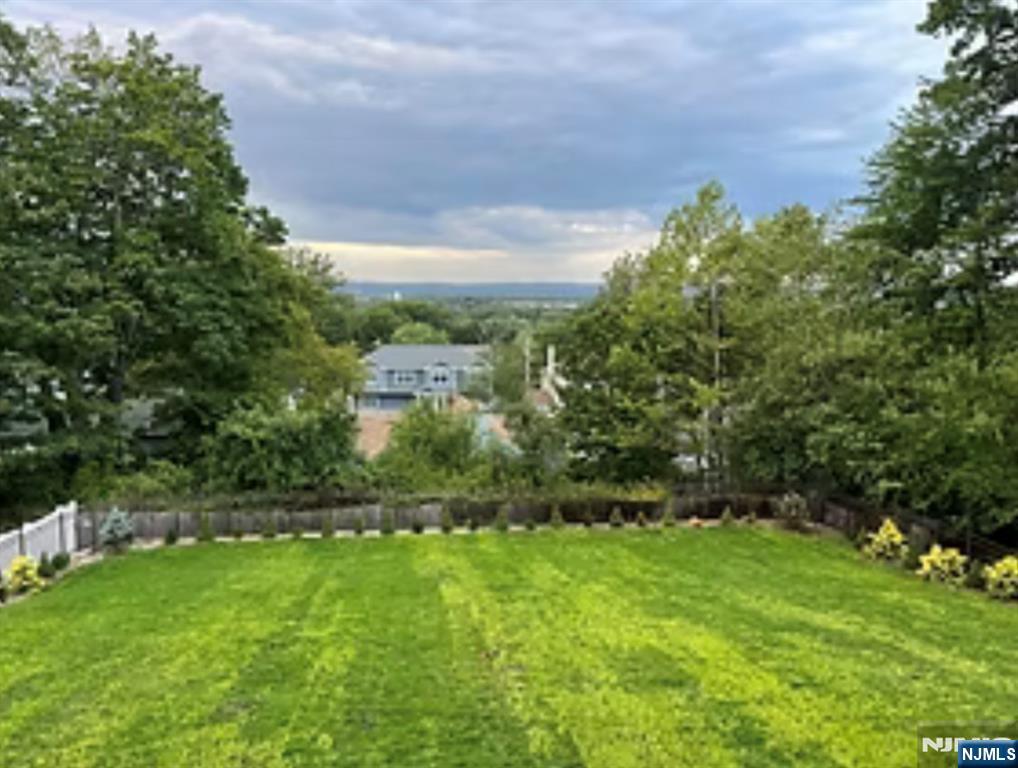 57 Hemlock Road - Photo 2