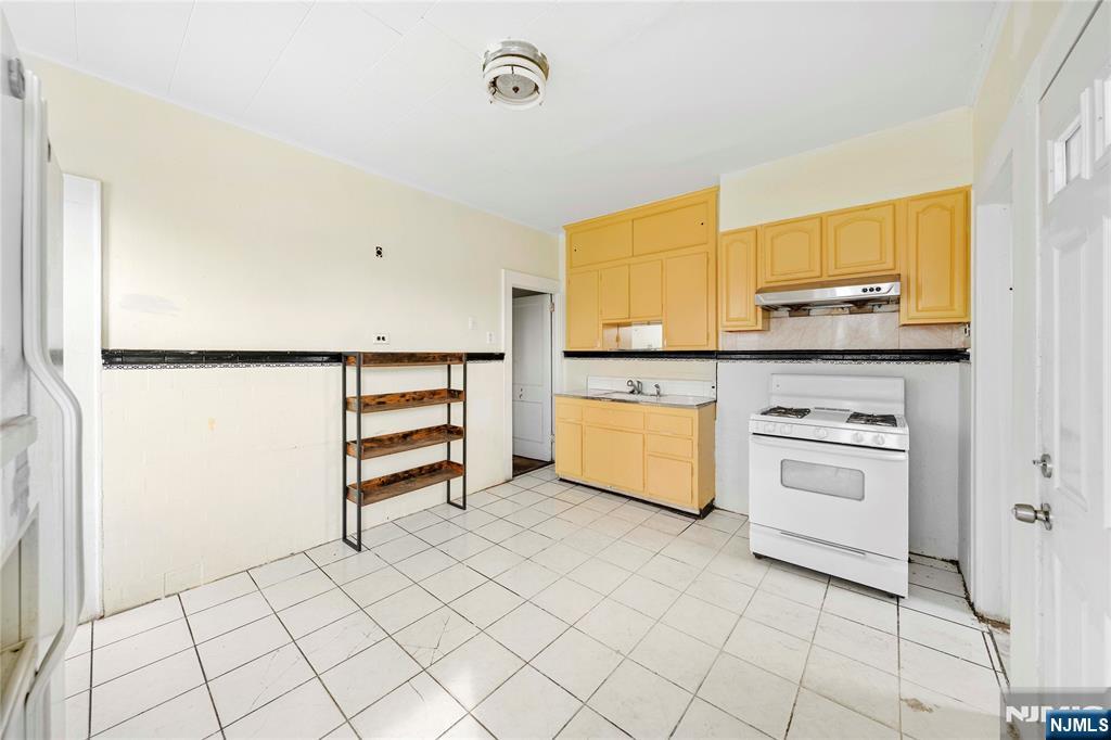 457 7th - Photo 5
