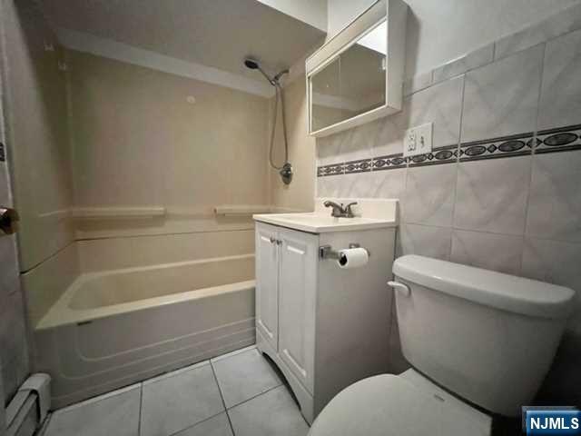 166 Sedore Avenue 1 - Photo 2