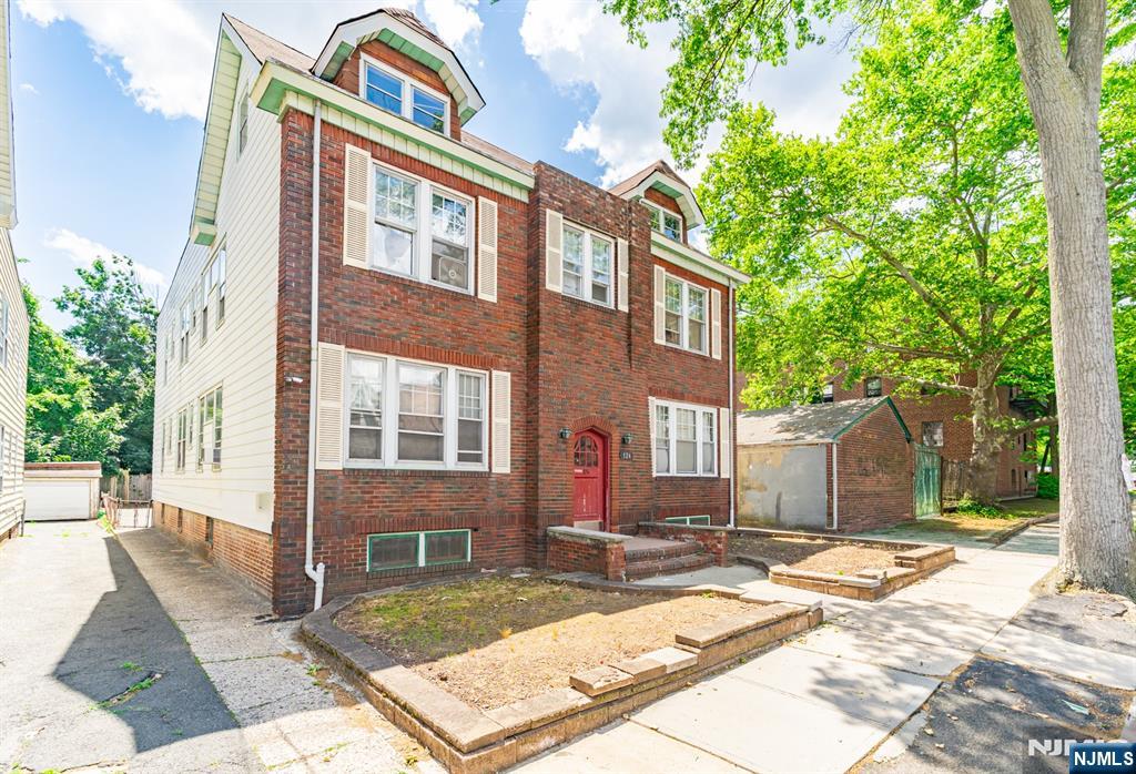 126 Scofield Street - Photo 3