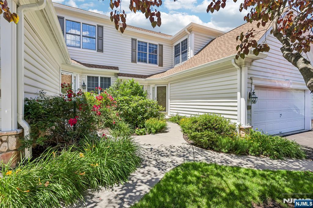 5 Scarlet Oak Lane - Photo 1