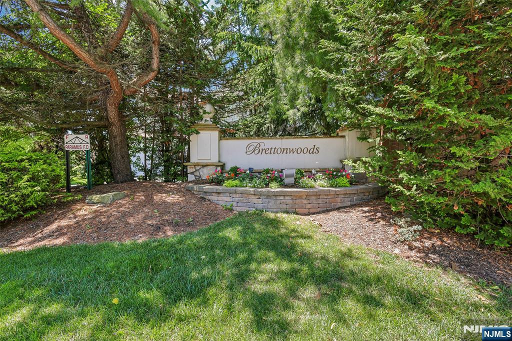 5 Scarlet Oak Lane - Photo 3