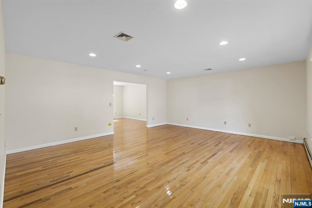 401 11th Street - Photo 3