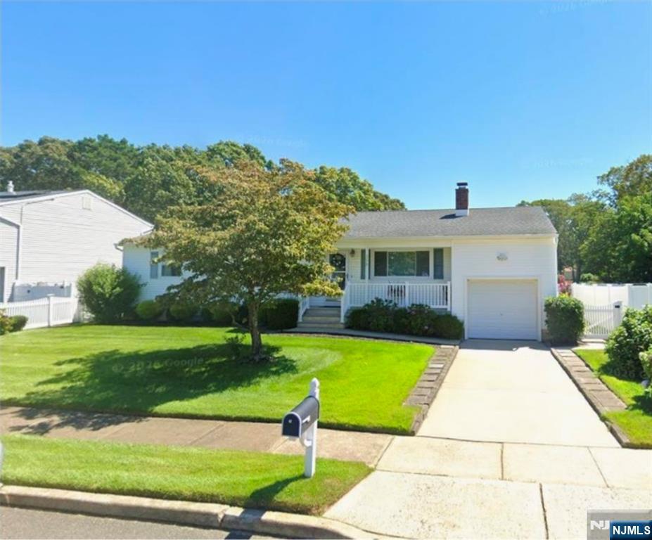 558 Mark Drive - Photo 1