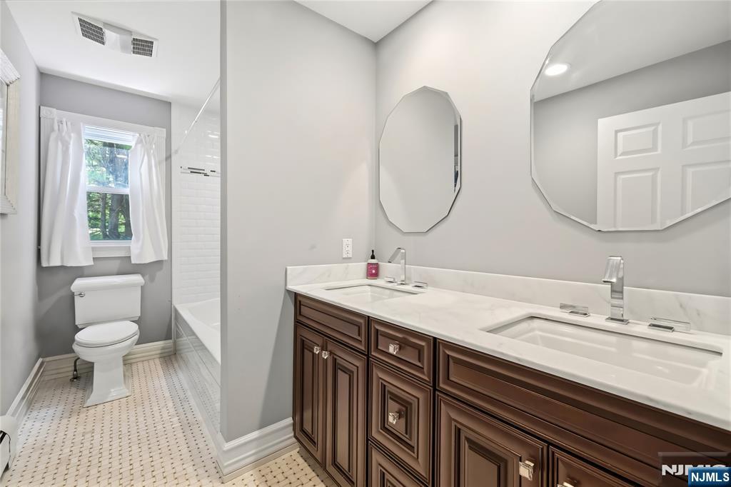 525 Kings Point Trail — photo 25