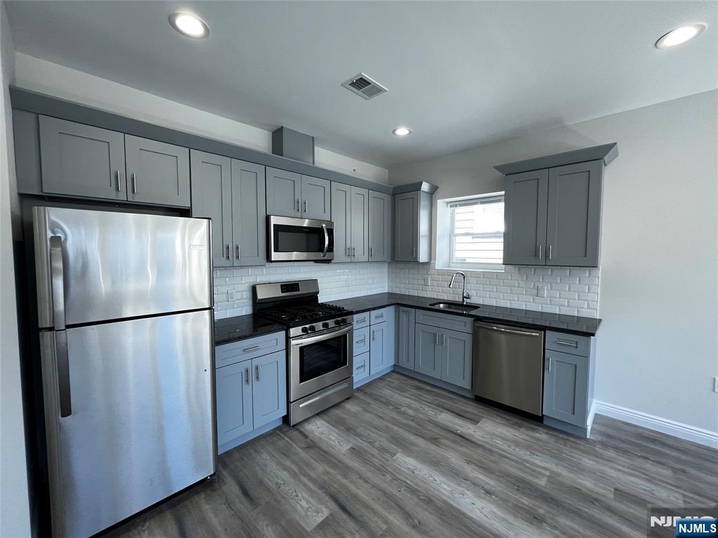 316 Monroe Street 1 - Photo 2