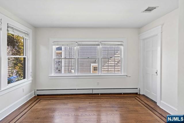 66 Crescent Avenue - Photo 2