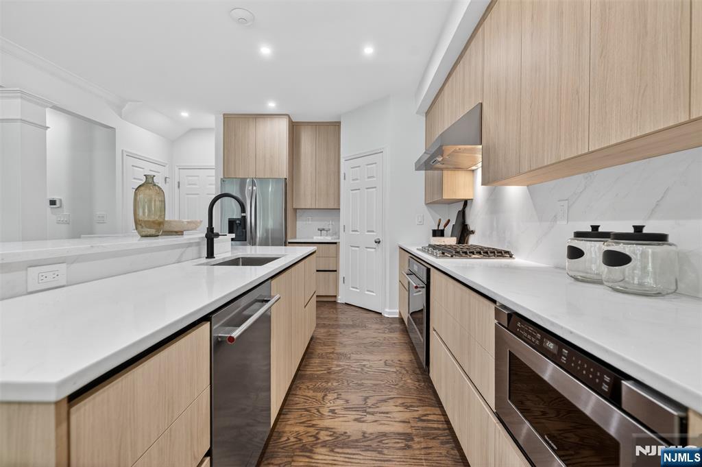 18 Winfield Drive 802 - Photo 4