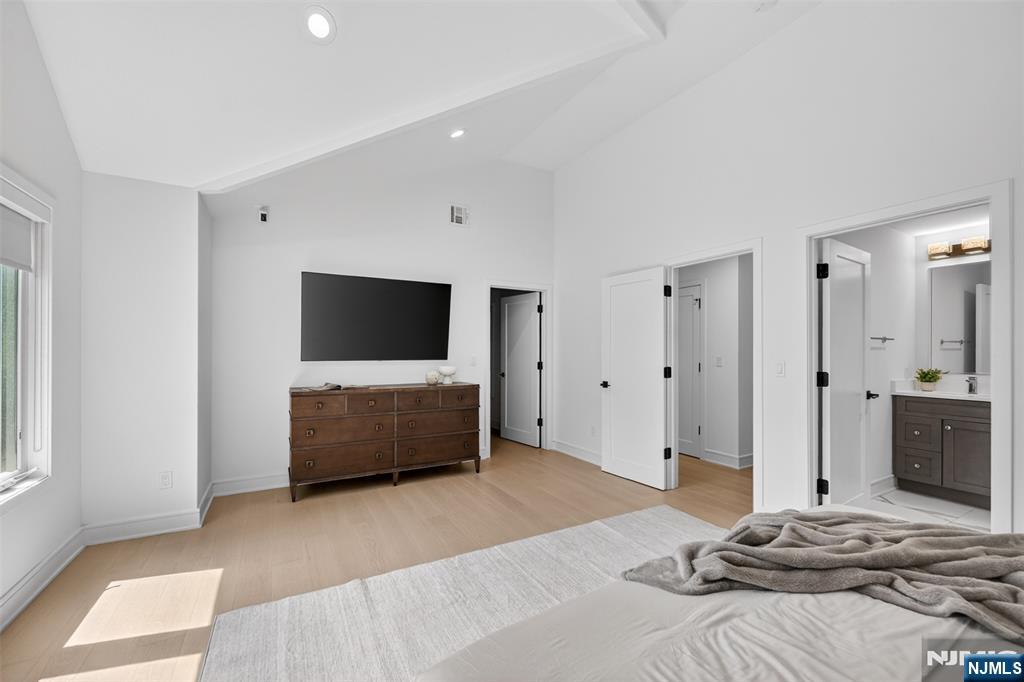 22 Glen Carl Road — photo 31