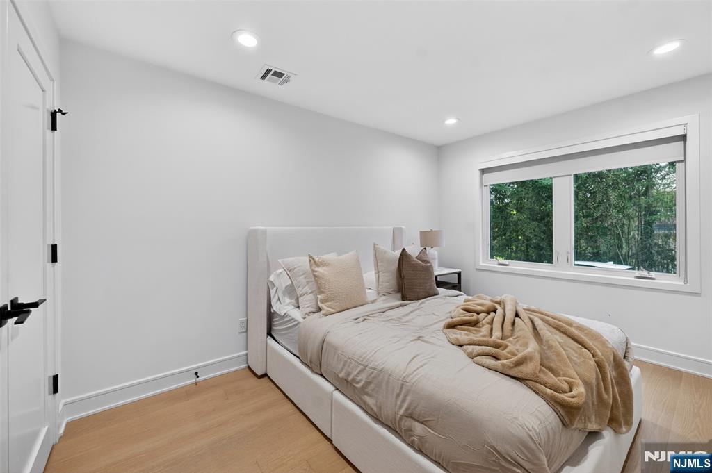 22 Glen Carl Road — photo 35