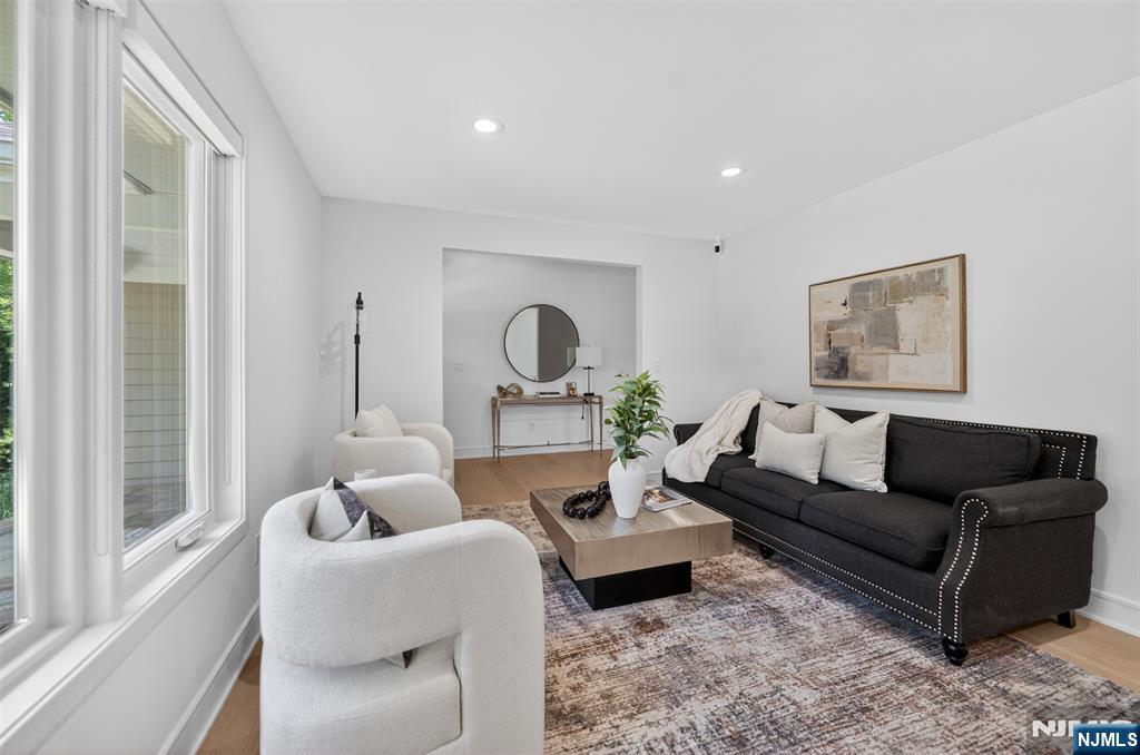 22 Glen Carl Road — photo 6