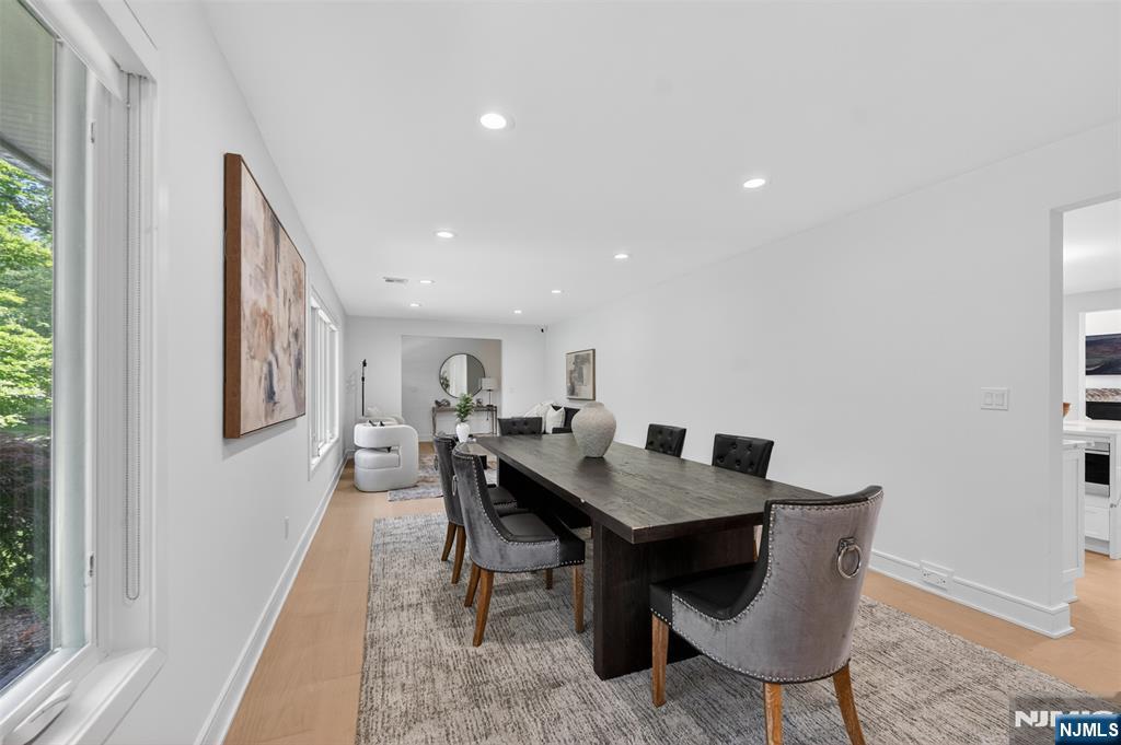 22 Glen Carl Road — photo 9