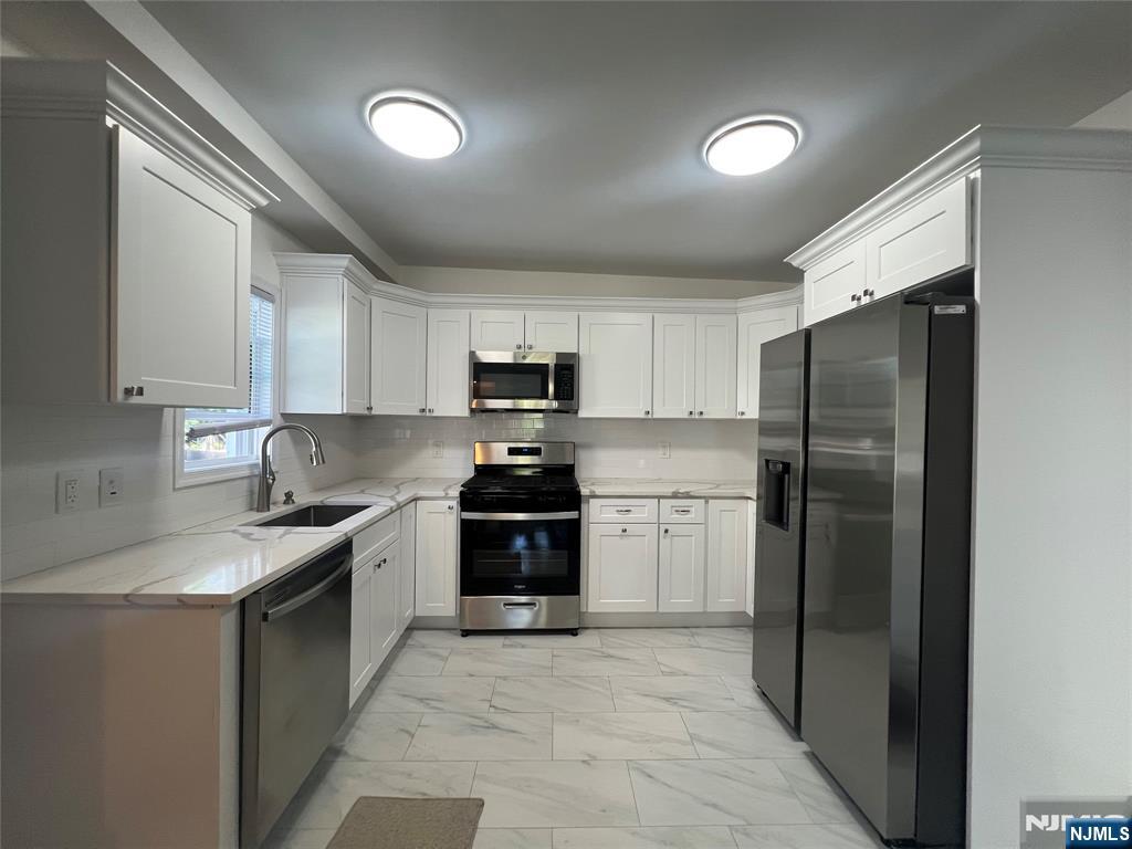 196 2nd Street 1 - Photo 1