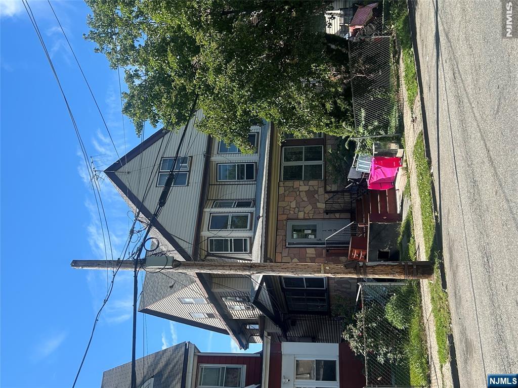 149 Essex Avenue - Photo 1