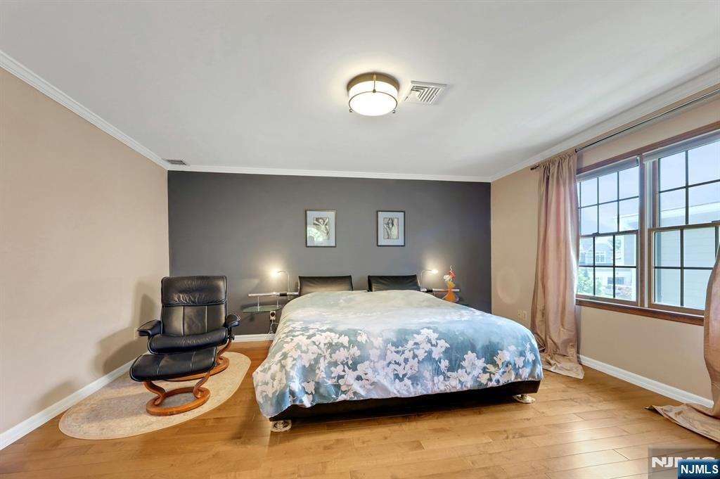 348 Highwood Avenue — photo 15