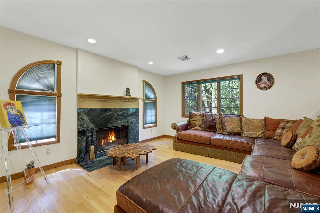 348 Highwood Avenue — photo 27