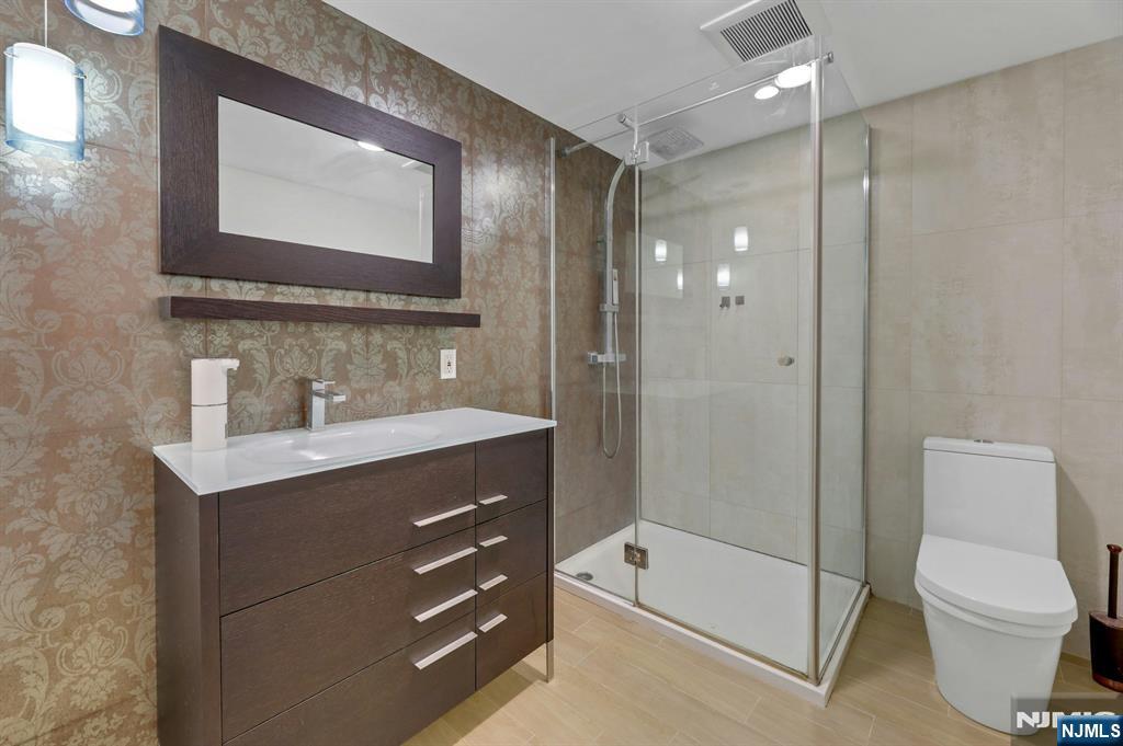 348 Highwood Avenue — photo 33