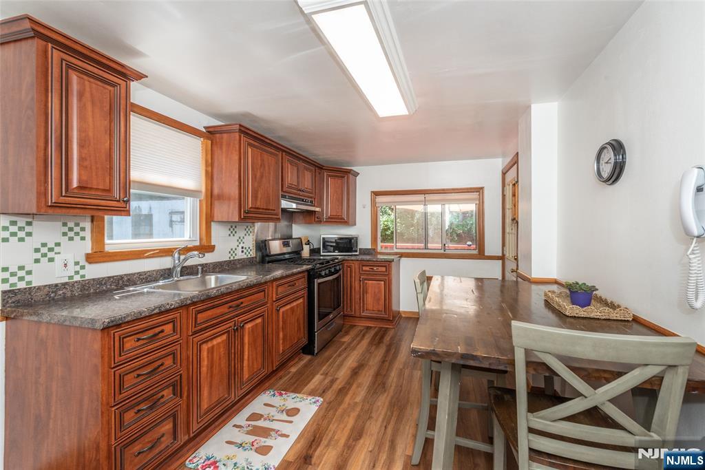 786 Broad Street - Photo 3