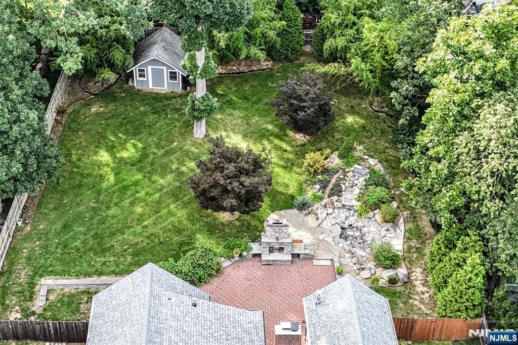 Photo 4 of Sale Pending at 497 W Saddle River Rd, Upper Saddle River, NJ 07458 | MLS# 26021577 | Listing updated on 2026-09-18